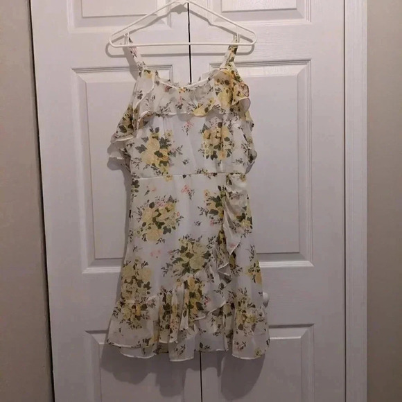 Disney Princess Teen Dress- Size L-Flowy,‎ Boho - Picture 1 of 3